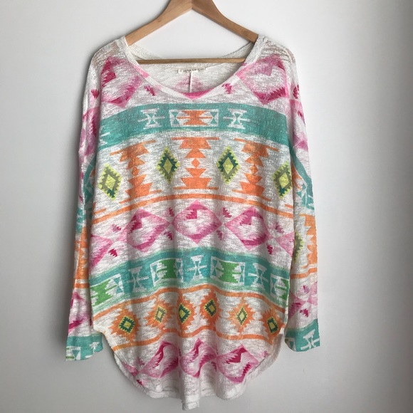 Luna Chic Tops - Luna Chic Aztec tribal print long sleeve top Luna Chic Tops - Luna Chic Aztec tribal print long sleeve top